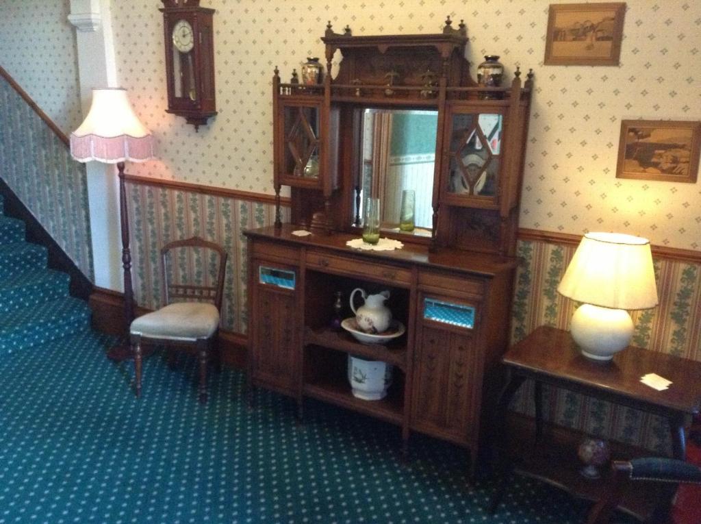 The Richmond Guest House Эр Экстерьер фото