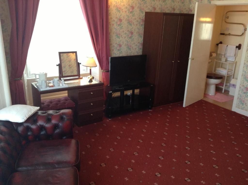 The Richmond Guest House Эр Экстерьер фото