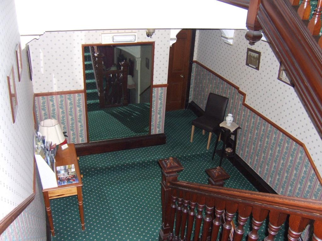 The Richmond Guest House Эр Экстерьер фото