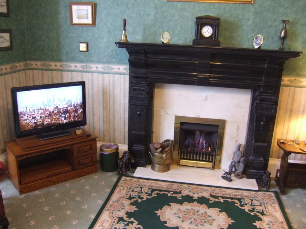 The Richmond Guest House Эр Экстерьер фото